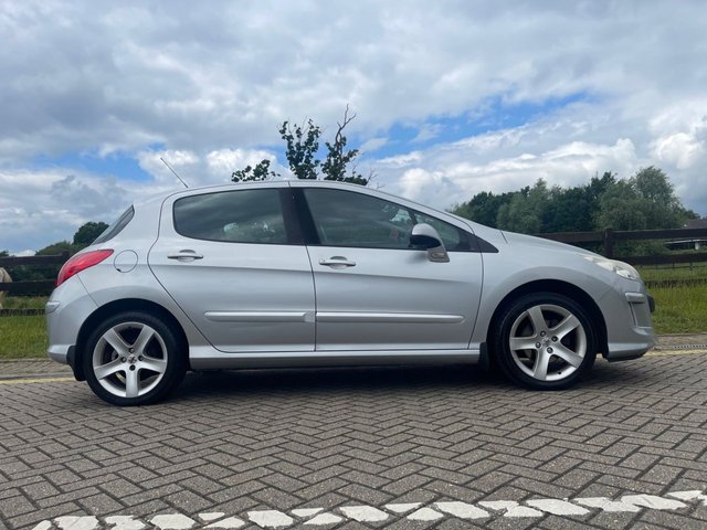 peugeot-308-sport-120-62c9f66e1f3d3