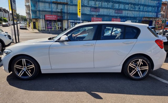 bmw-118i-sport-62c9fede6542e