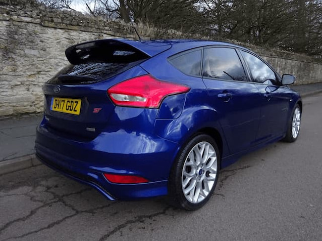 ford-focus-st-line-62d6a9c54dbb6